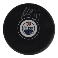 Paul Coffey Signed Oilers Logo Hockey Puck (Schwartz) at PristineAuction.com