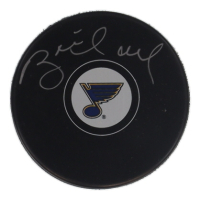 Brett Hull Signed Blues Logo Hockey Puck (Schwartz) at PristineAuction.com