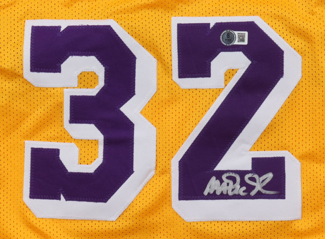 Magic Johnson Signed Jersey (Beckett) at PristineAuction.com Magic Johnson Signed Jersey (Beckett) at PristineAuction.com
