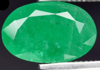 1.22 Carats Natural Emerald Loose | Estimated Retail Value: $1,500 (UGL Cert) at PristineAuction.com
