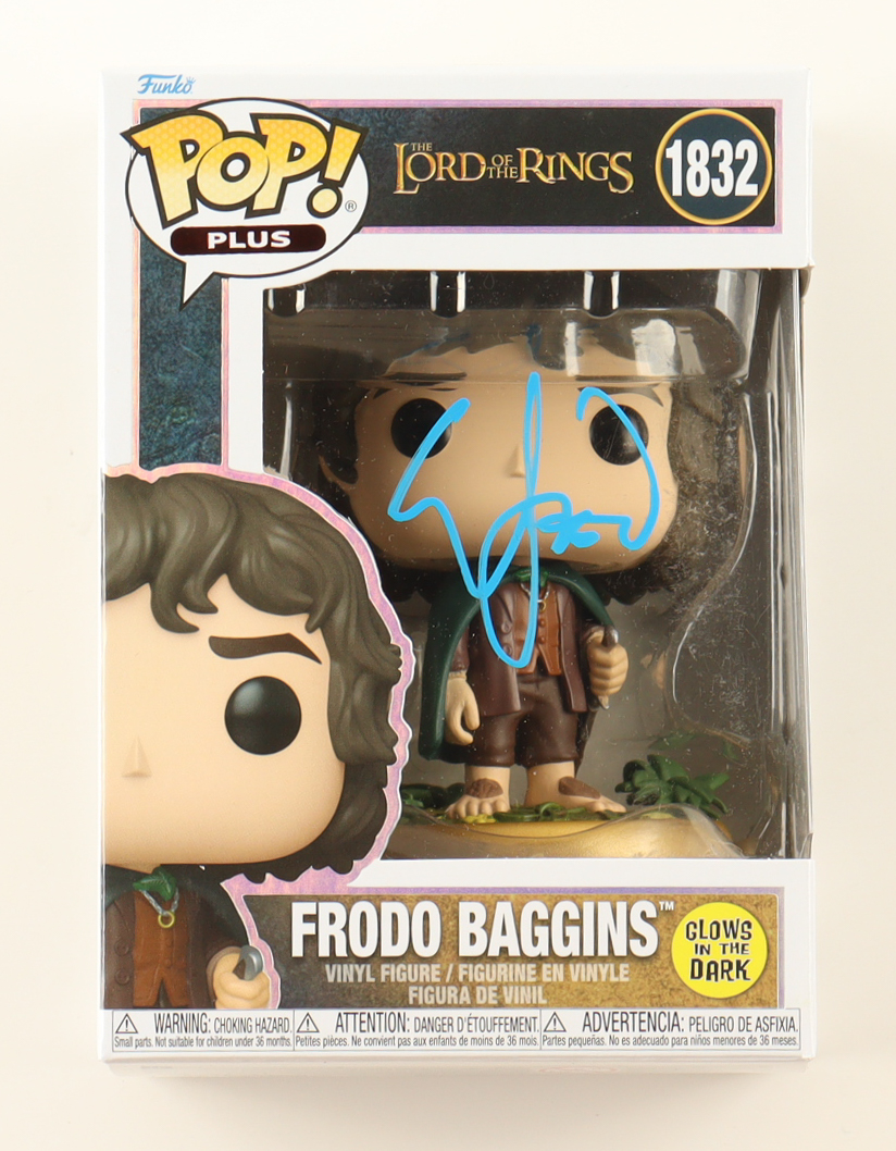 Elijah Wood Signed "The Lord of the Rings" #1832 Frodo Baggins Funko Pop! Vinyl Figure (Beckett) at PristineAuction.com Elijah Wood Signed "The Lord of the Rings" #1832 Frodo Baggins Funko Pop! Vinyl Figure (Beckett) at PristineAuction.com