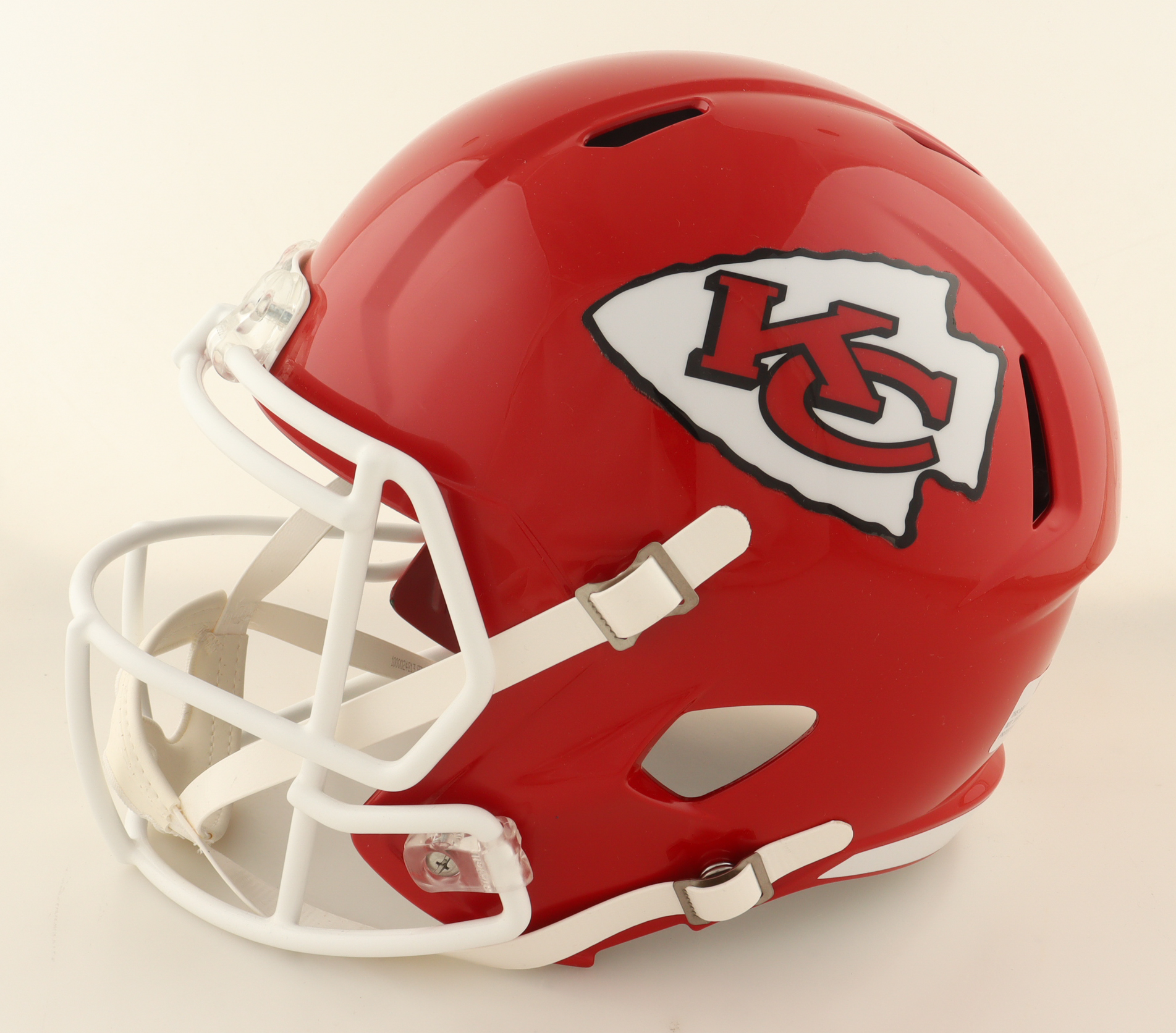 Isiah Pacheco Signed Chiefs Full-Size Speed Helmet (Beckett) at PristineAuction.com Isiah Pacheco Signed Chiefs Full-Size Speed Helmet (Beckett) at PristineAuction.com