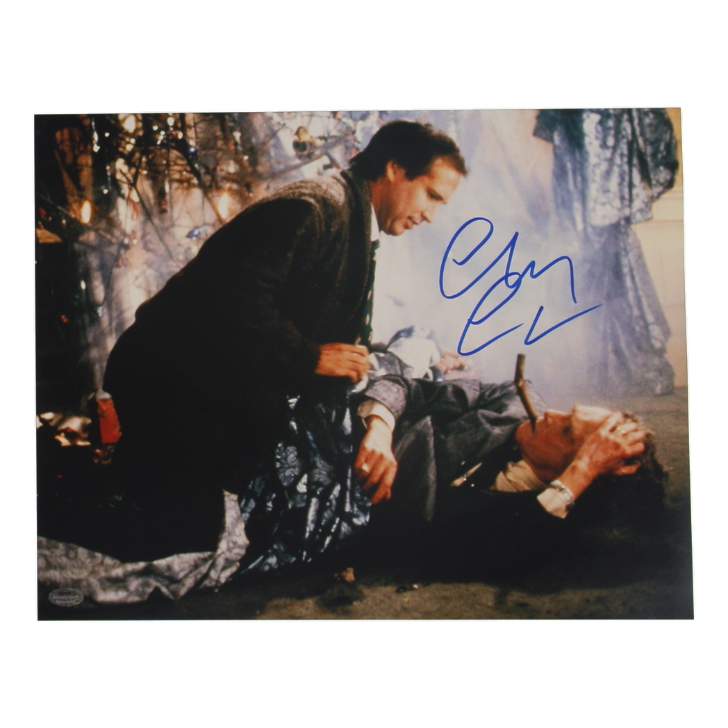 Chevy Chase Signed "National Lampoon's Christmas Vacation" 11x14 Photo (Schwartz) at PristineAuction.com Chevy Chase Signed "National Lampoon's Christmas Vacation" 11x14 Photo (Schwartz) at PristineAuction.com