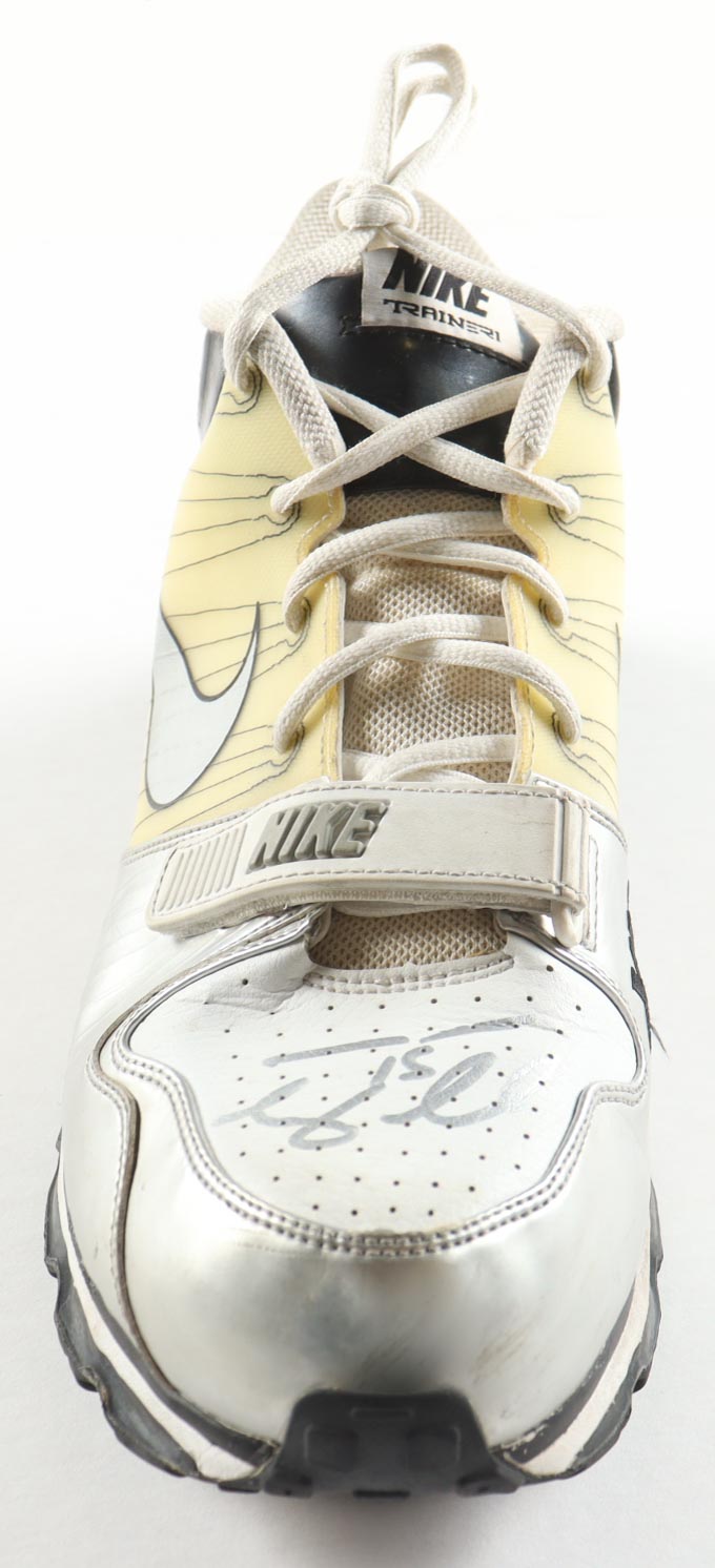 Tim Tebow Signed Nike Shoe (Tebow) at PristineAuction.com Tim Tebow Signed Nike Shoe (Tebow) at PristineAuction.com