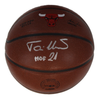 Toni Kukoc Signed Bulls Logo NBA Basketball Inscribed "HOF 21" (Schwartz) at PristineAuction.com