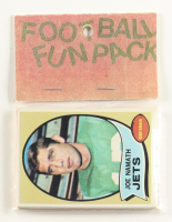 1970 Topps Football Card Fun Pack with (10) Cards at PristineAuction.com