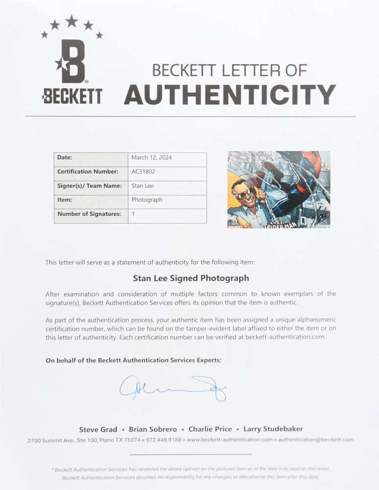 Stan Lee Signed "Spider-Man" Custom Framed Art Display (Beckett) at PristineAuction.com Stan Lee Signed "Spider-Man" Custom Framed Art Display (Beckett) at PristineAuction.com