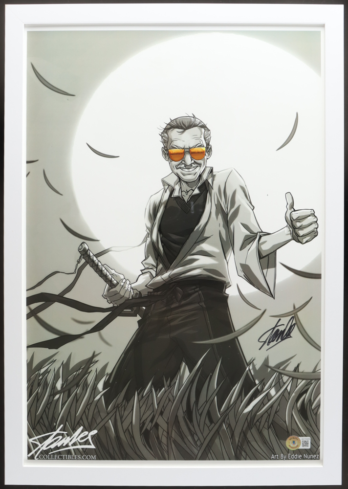 Stan Lee Signed Custom Framed Art Display (Beckett) at PristineAuction.com Stan Lee Signed Custom Framed Art Display (Beckett) at PristineAuction.com
