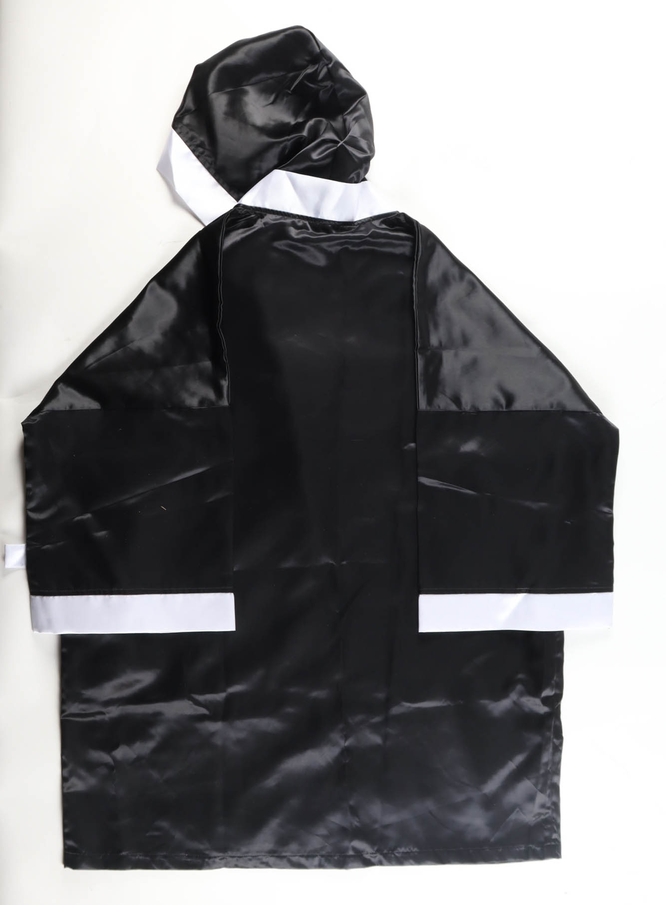 Thomas Hearns Signed Title Boxing Robe Inscribed "Hitman" (Schwartz) at PristineAuction.com Thomas Hearns Signed Title Boxing Robe Inscribed "Hitman" (Schwartz) at PristineAuction.com