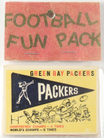 1959 Topps Football Card Fun Pack with (10) Cards at PristineAuction.com