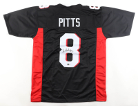 Kyle Pitts Signed Jersey (Beckett) at PristineAuction.com
