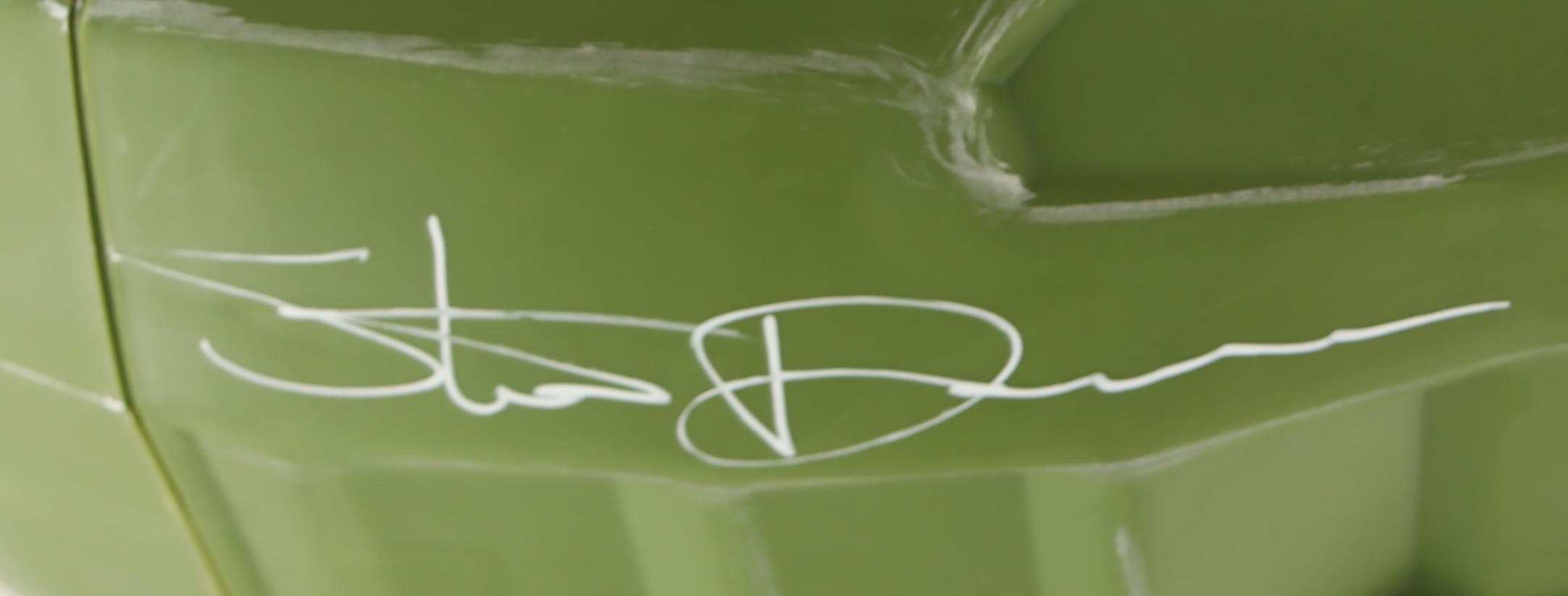 Steve Downes Signed "Halo" Master Chief Full-Size Spartan Helmet Inscribed "Master Chief 117" (JSA) at PristineAuction.com Steve Downes Signed "Halo" Master Chief Full-Size Spartan Helmet Inscribed "Master Chief 117" (JSA) at PristineAuction.com