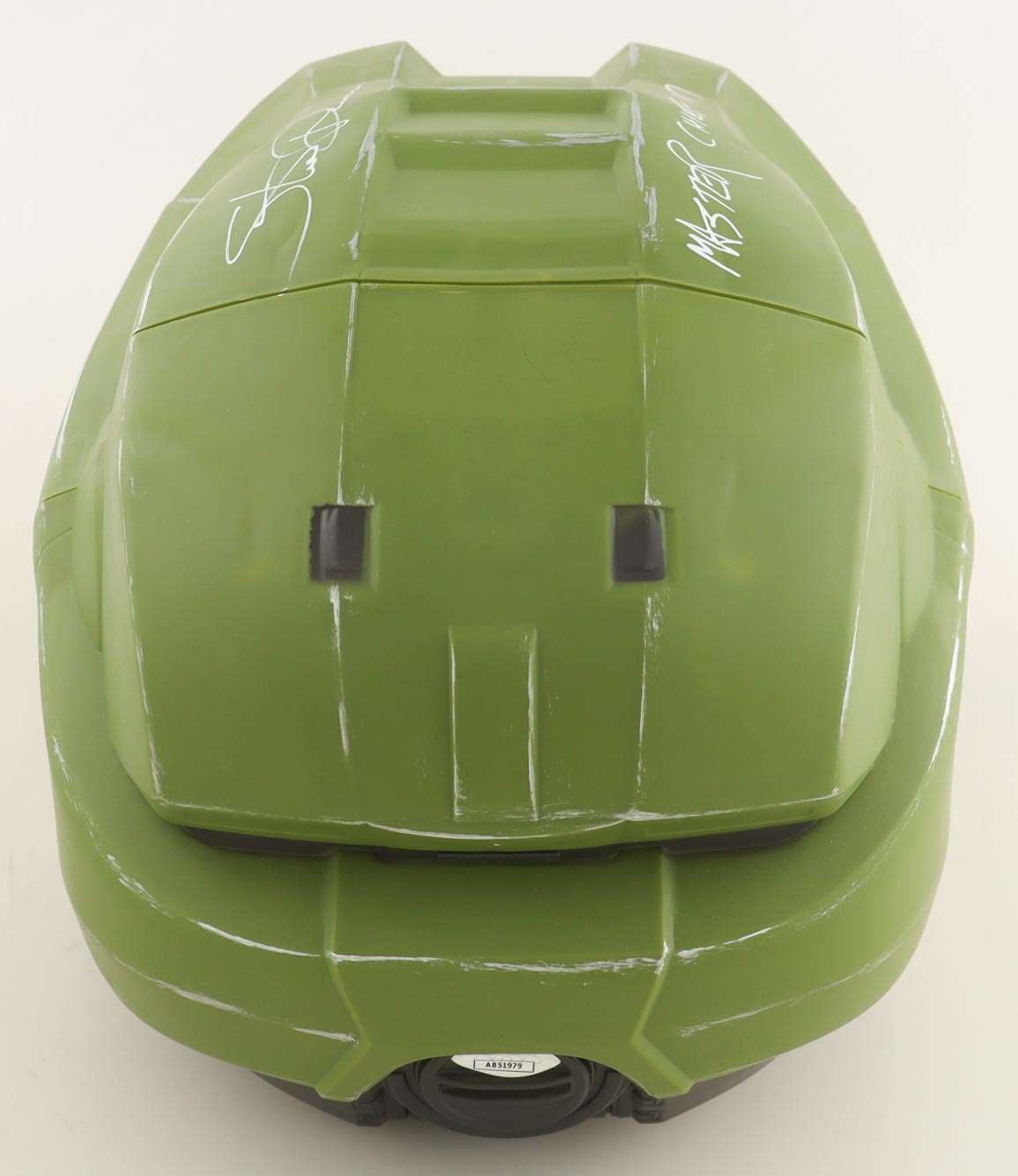 Steve Downes Signed "Halo" Master Chief Full-Size Spartan Helmet Inscribed "Master Chief 117" (JSA) at PristineAuction.com Steve Downes Signed "Halo" Master Chief Full-Size Spartan Helmet Inscribed "Master Chief 117" (JSA) at PristineAuction.com