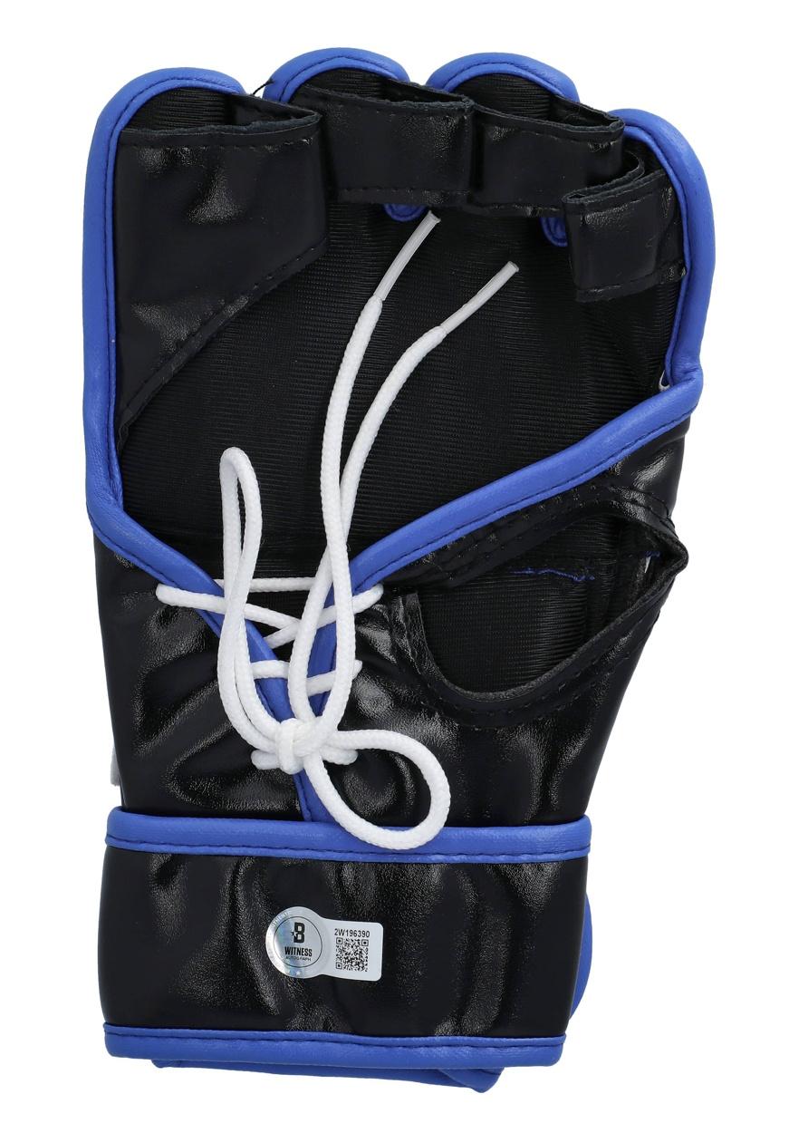 Royce Gracie Signed Pride Fighting MMA Glove (Beckett) at PristineAuction.com Royce Gracie Signed Pride Fighting MMA Glove (Beckett) at PristineAuction.com