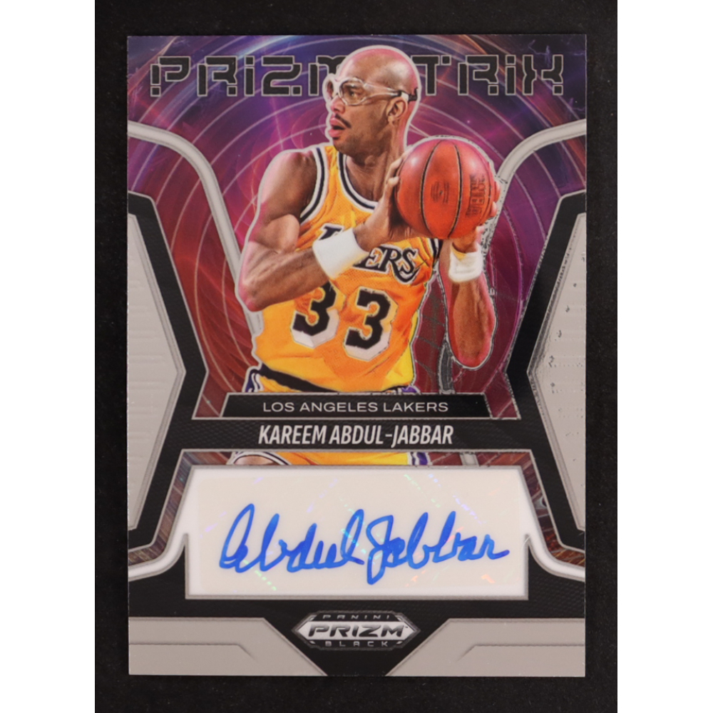 Kareem Abdul-Jabbar 2024-25 Panini Prizm Black Prizmatrix Signatures #6 at PristineAuction.com