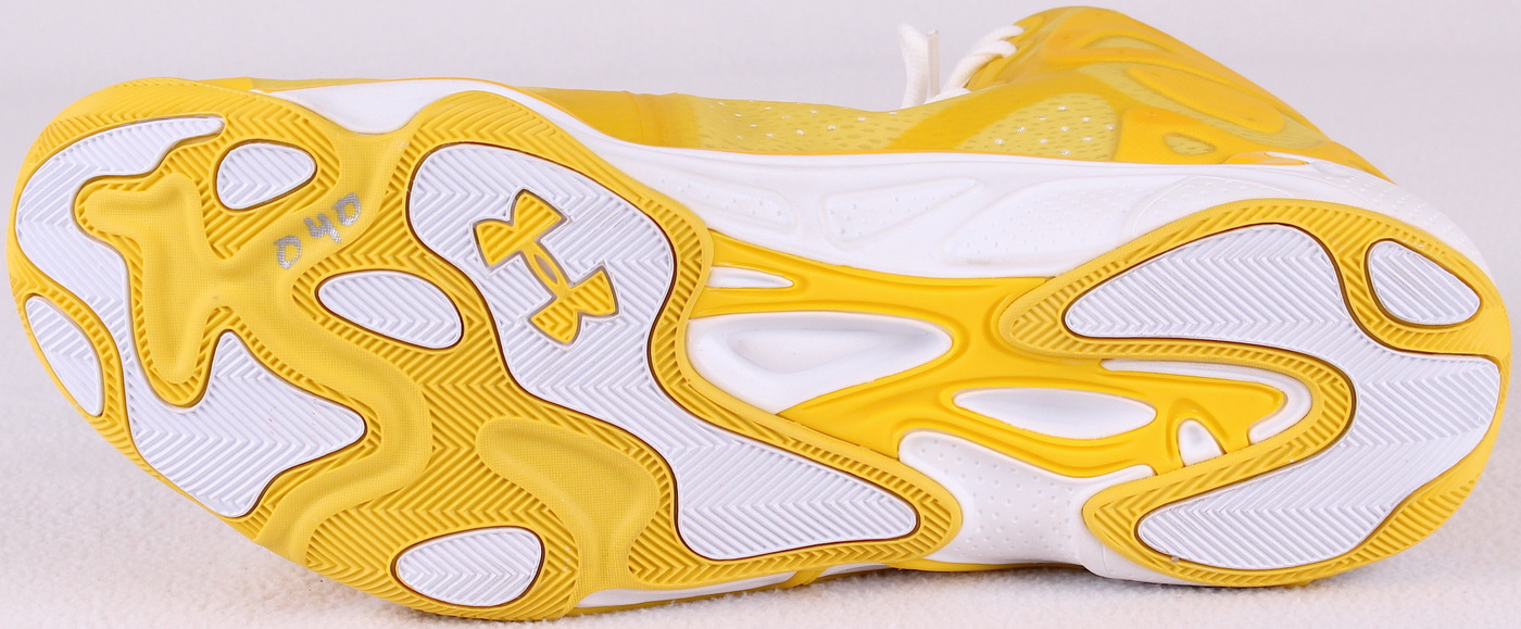 Stephen Curry Signed Under Armour Signature Basketball Shoe (JSA ALOA) at PristineAuction.com Stephen Curry Signed Under Armour Signature Basketball Shoe (JSA ALOA) at PristineAuction.com