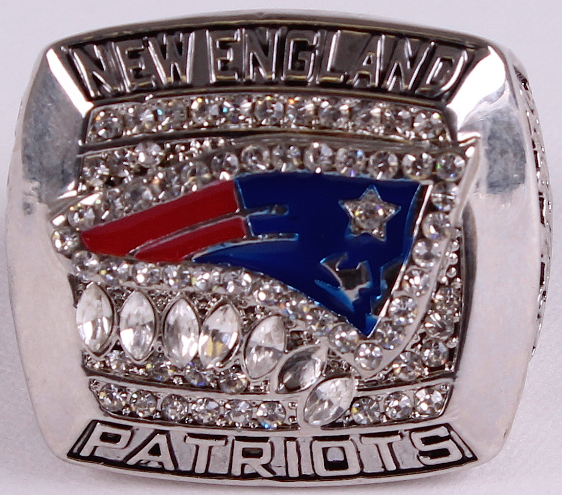 Tom Brady New England Patriots High Quality Replica 2011 AFC Championship Ring at PristineAuction.com Tom Brady New England Patriots High Quality Replica 2011 AFC Championship Ring at PristineAuction.com
