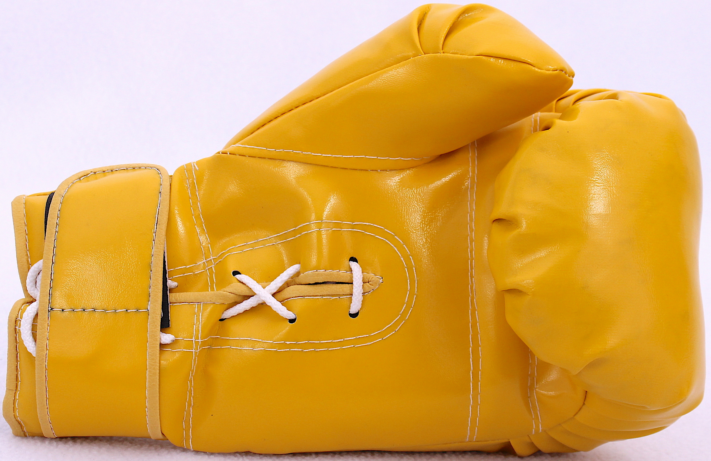 Manny Pacquiao Signed Boxing Glove Inscribed "Pacman" (Pacquiao COA) at PristineAuction.com Manny Pacquiao Signed Boxing Glove Inscribed "Pacman" (Pacquiao COA) at PristineAuction.com