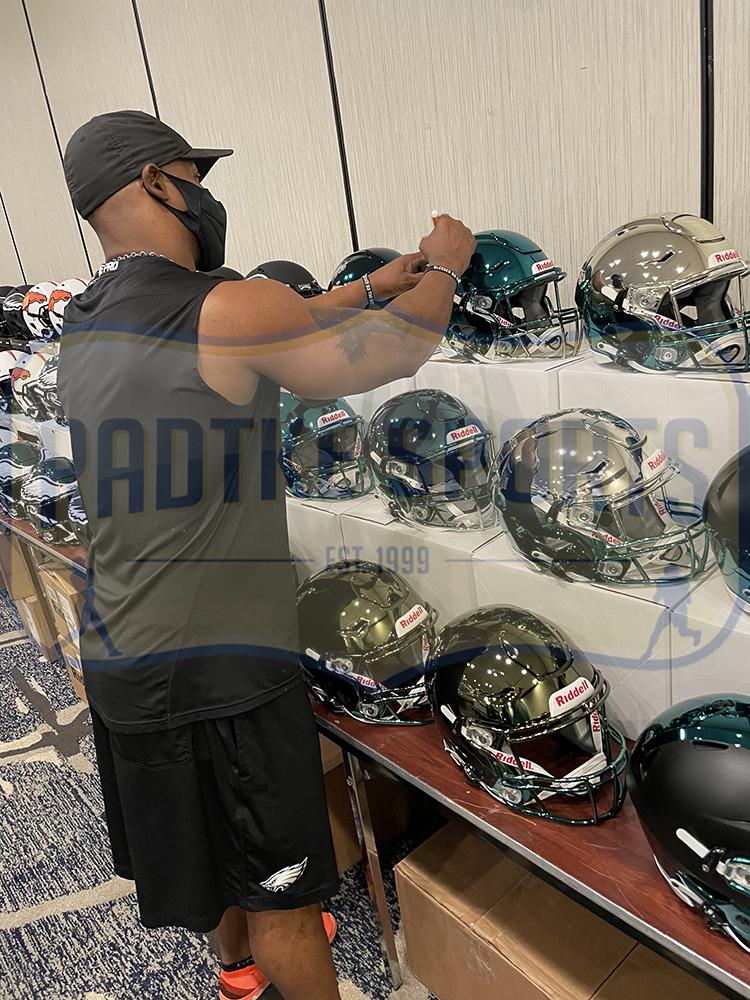 Brian Dawkins & Zach Ertz Signed Eagles Full-Size Authentic On-Field Custom Speedflex Helmet (Radtke) at PristineAuction.com Brian Dawkins & Zach Ertz Signed Eagles Full-Size Authentic On-Field Custom Speedflex Helmet (Radtke) at PristineAuction.com