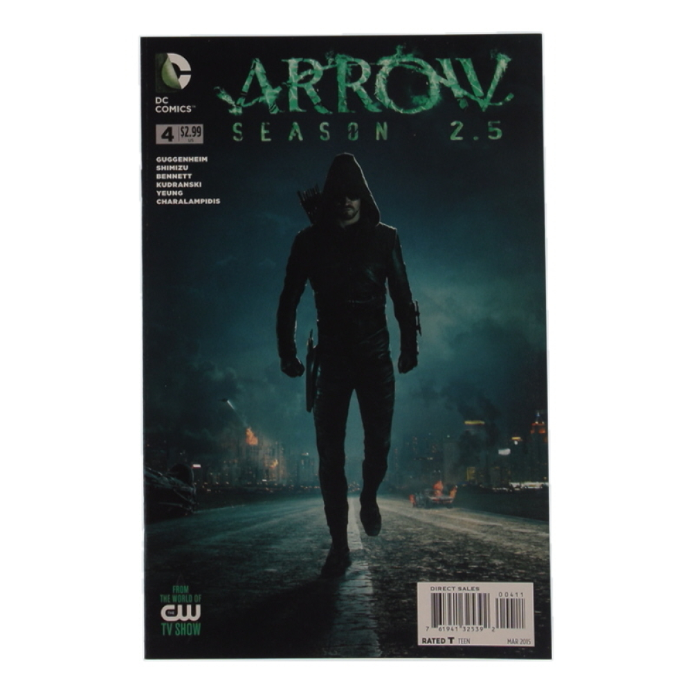 2015 "Arrow: Season 2.5" Issue #4 DC Comic Book at PristineAuction.com