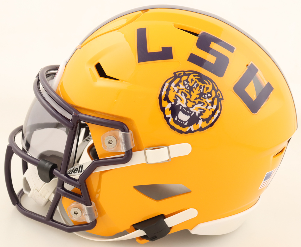 West, Whit, & Zach Weeks Signed LSU Tigers Mid-Size SpeedFlex Helmet With Visor (Beckett) at PristineAuction.com West, Whit, & Zach Weeks Signed LSU Tigers Mid-Size SpeedFlex Helmet With Visor (Beckett) at PristineAuction.com