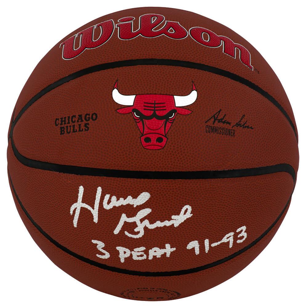Horace Grant Signed Bulls Logo NBA Basketball Inscribed "3-Peat 91-93" (Schwartz) at PristineAuction.com Horace Grant Signed Bulls Logo NBA Basketball Inscribed "3-Peat 91-93" (Schwartz) at PristineAuction.com