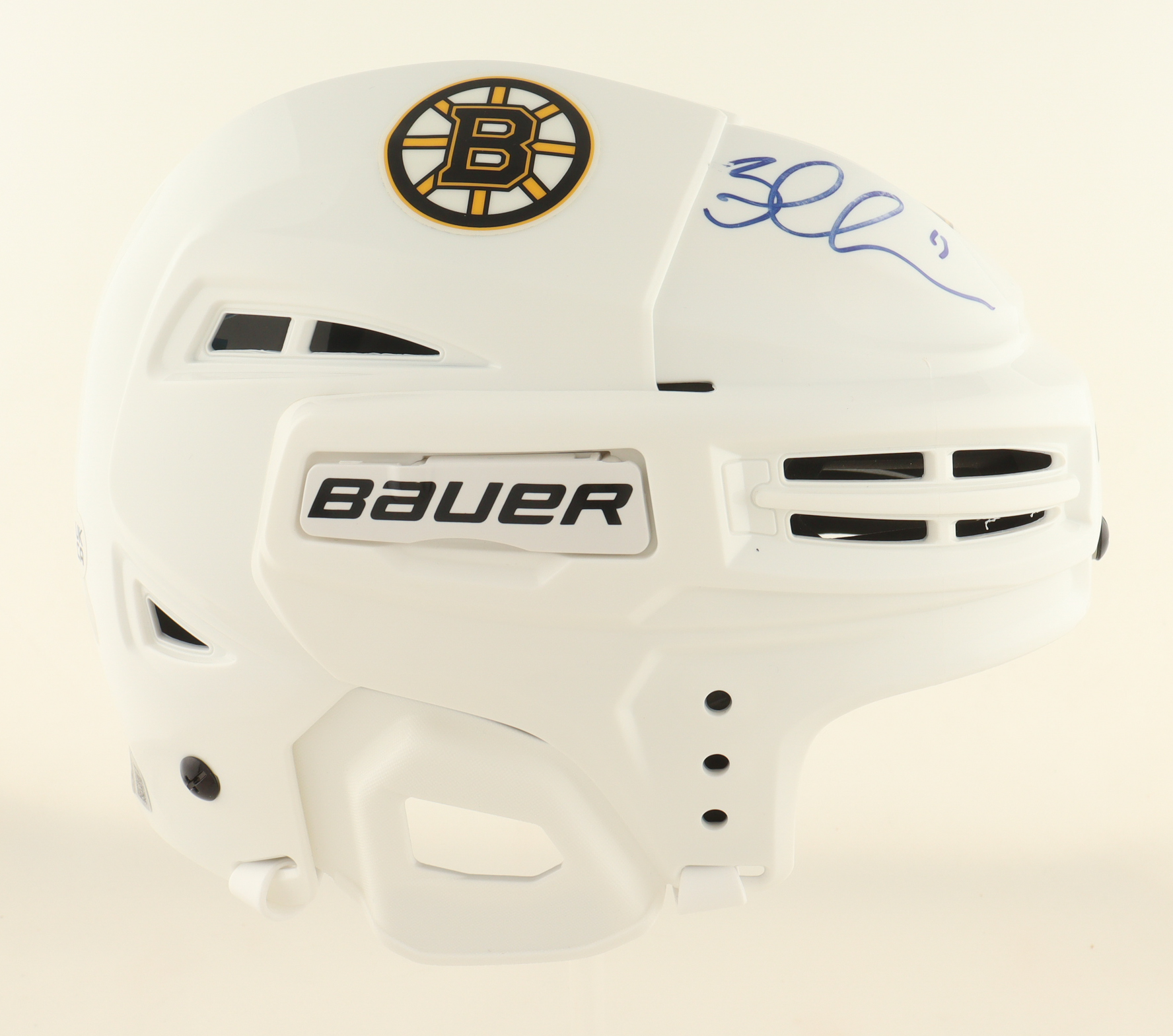 Brad Marchand Signed Bruins Full-Size Authentic Hockey Helmet (Beckett) at PristineAuction.com Brad Marchand Signed Bruins Full-Size Authentic Hockey Helmet (Beckett) at PristineAuction.com