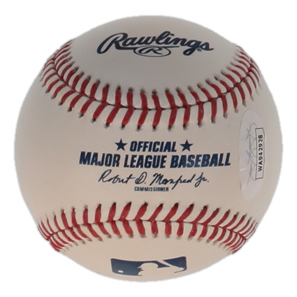 Omar Vizquel Signed OML Baseball Inscribed "11x GG" (JSA) at PristineAuction.com Omar Vizquel Signed OML Baseball Inscribed "11x GG" (JSA) at PristineAuction.com