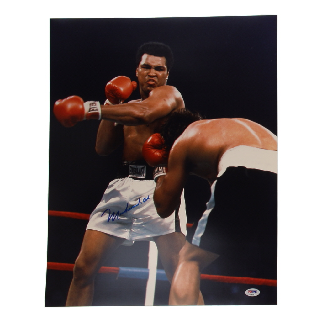 Muhammad Ali Signed 16x20 Photo (PSA) at PristineAuction.com Muhammad Ali Signed 16x20 Photo (PSA) at PristineAuction.com