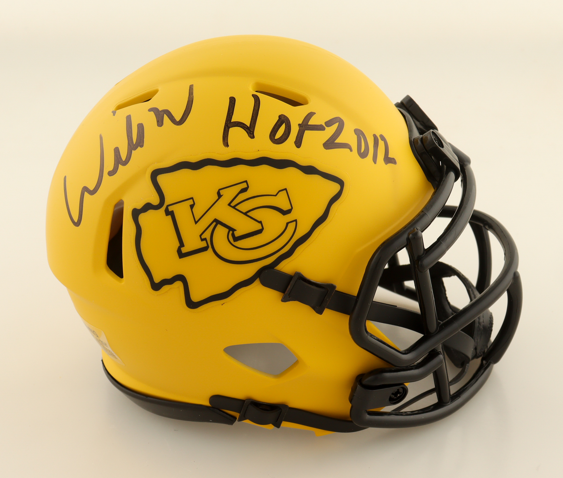 Willie Roaf & Emmitt Thomas Signed Chiefs Rave Alternate Speed Mini Helmet Inscribed "HOF 2012" & "HOF 08" (JSA) at PristineAuction.com Willie Roaf & Emmitt Thomas Signed Chiefs Rave Alternate Speed Mini Helmet Inscribed "HOF 2012" & "HOF 08" (JSA) at PristineAuction.com