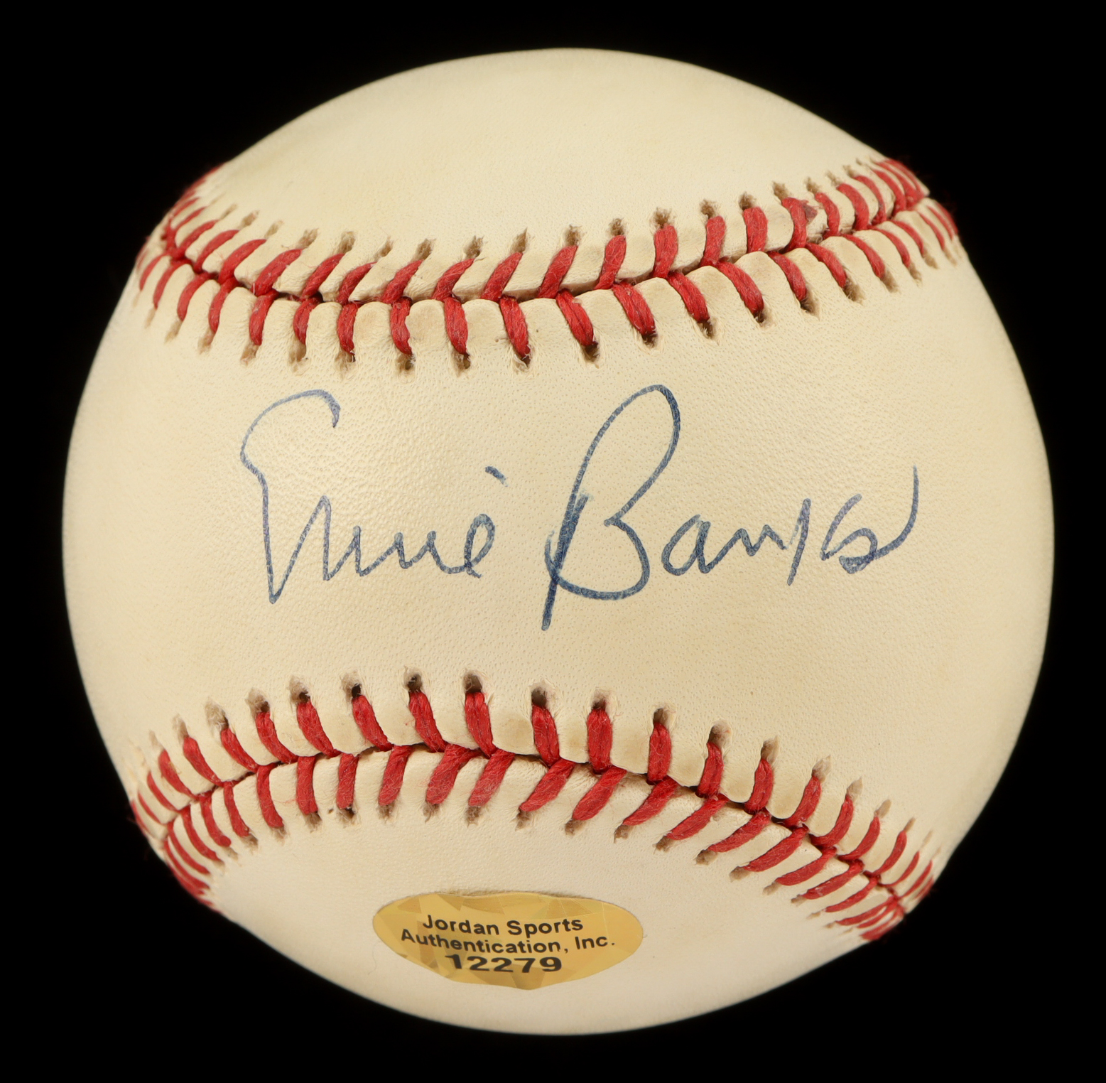 Ernie Banks Signed ONL Baseball (Beckett) at PristineAuction.com Ernie Banks Signed ONL Baseball (Beckett) at PristineAuction.com