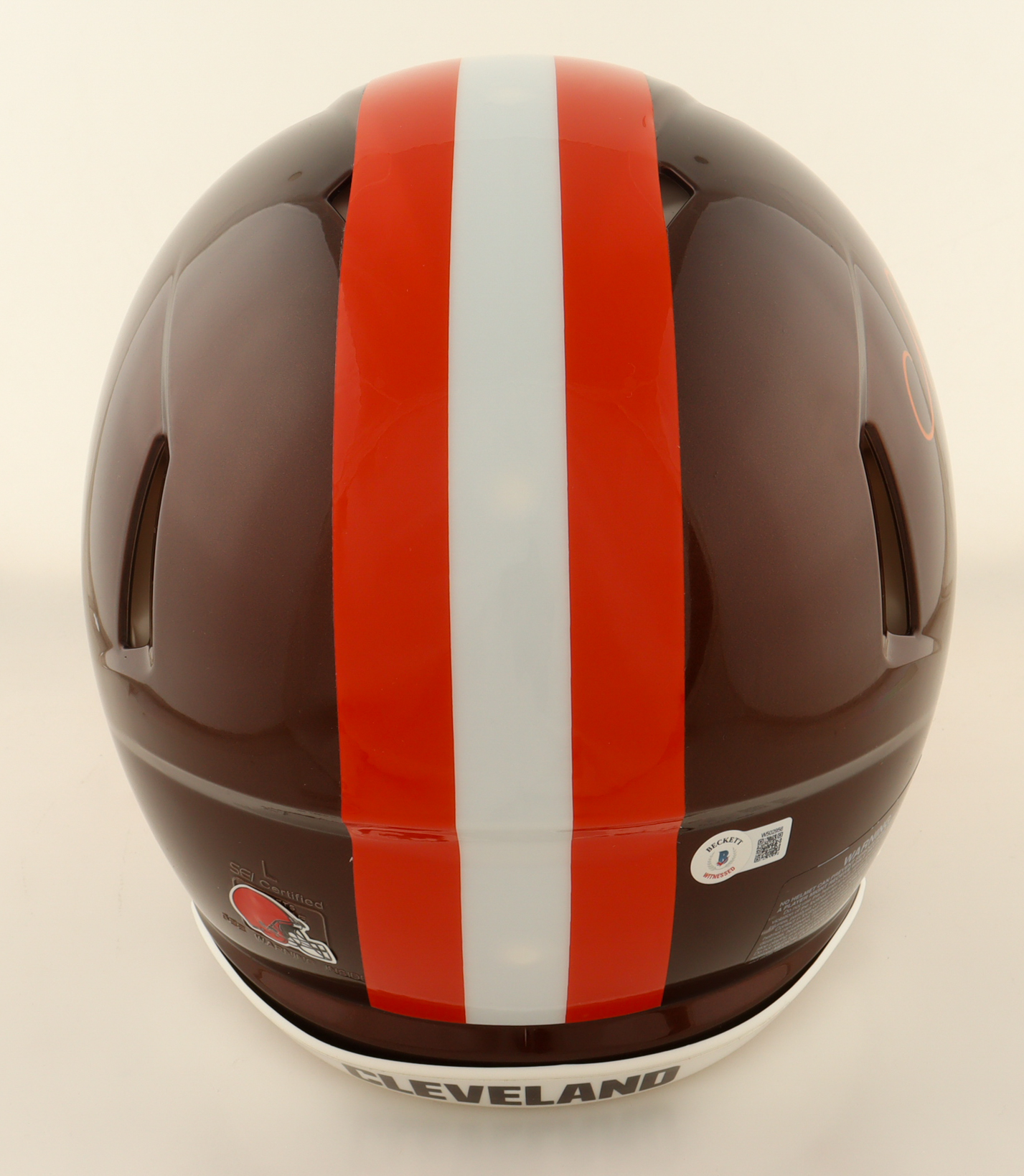 Nick Chubb Signed Browns Full-Size Authentic On-Field Flash Alternate Speed Helmet (Beckett) at PristineAuction.com Nick Chubb Signed Browns Full-Size Authentic On-Field Flash Alternate Speed Helmet (Beckett) at PristineAuction.com