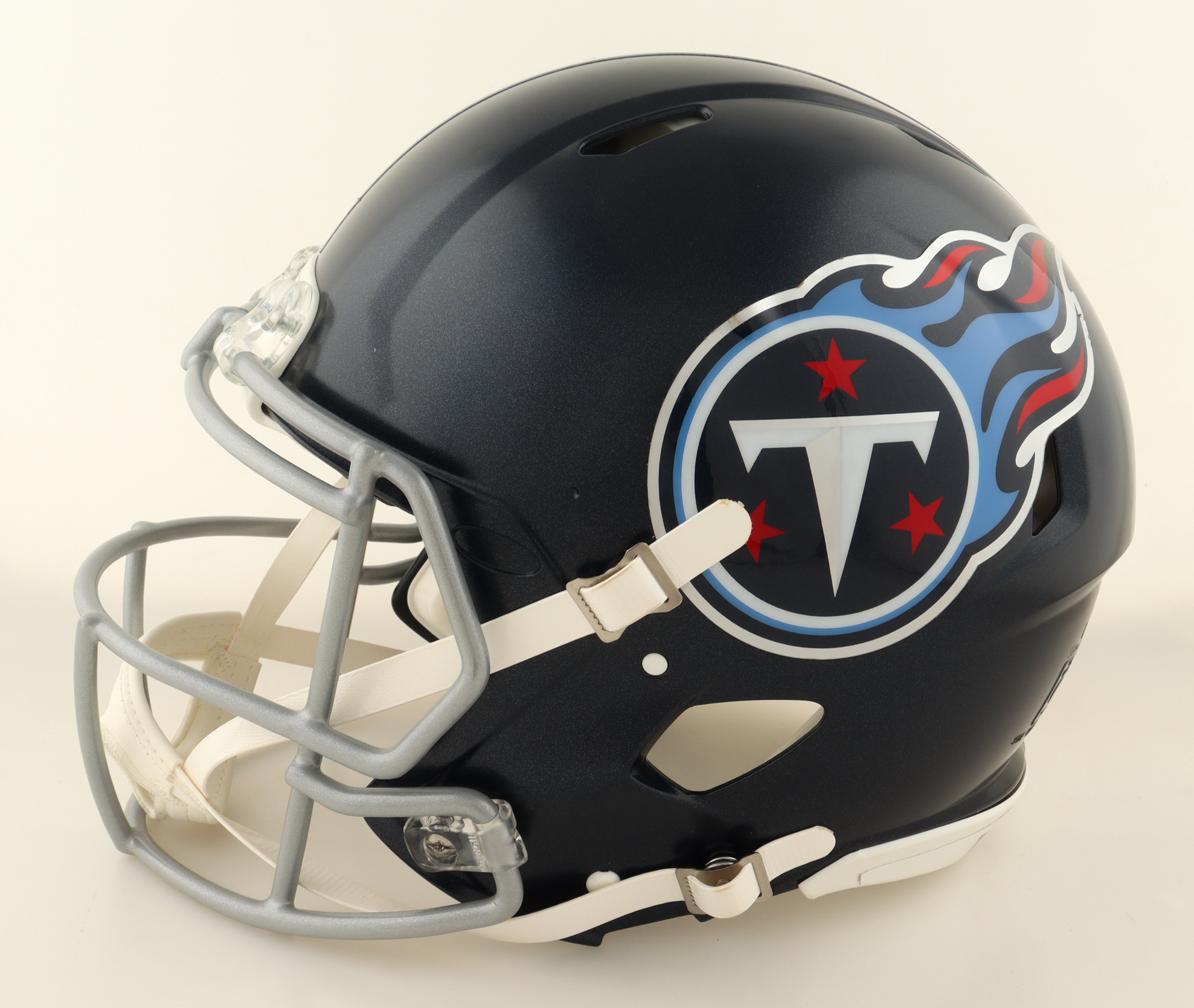 Eddie George Signed Tennessee Titans Full-Size Authentic On-Field Speed Helmet (Beckett) at PristineAuction.com Eddie George Signed Tennessee Titans Full-Size Authentic On-Field Speed Helmet (Beckett) at PristineAuction.com