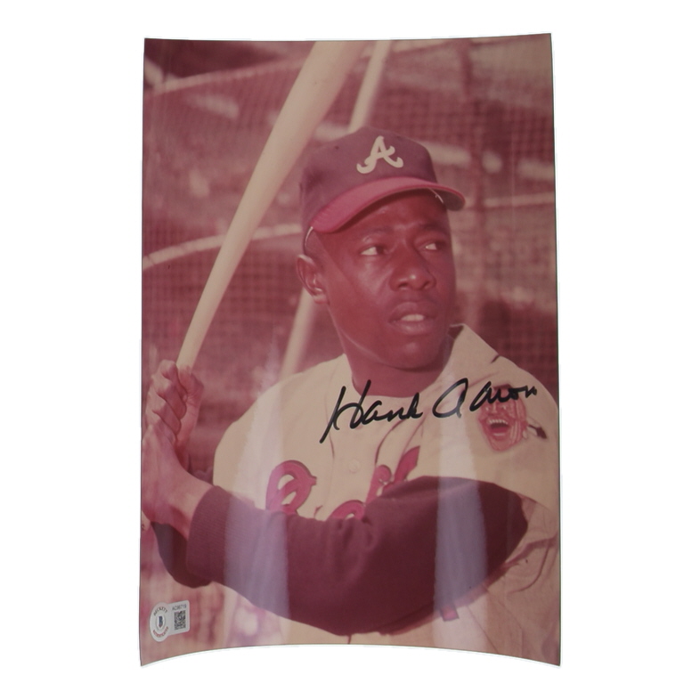 Hank Aaron Signed Braves 8x10 Photo (Beckett) at PristineAuction.com Hank Aaron Signed Braves 8x10 Photo (Beckett) at PristineAuction.com