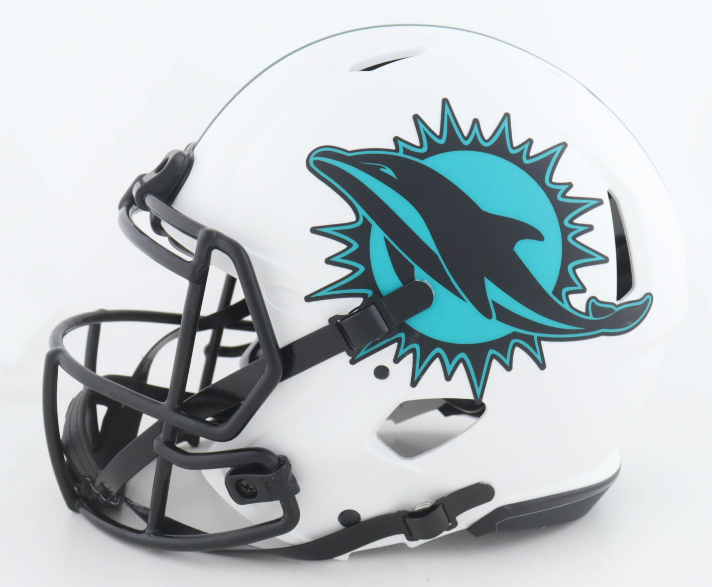 Tyreek Hill Signed Dolphins Full-Size Authentic On-Field Lunar Eclipse Alternate Speed Helmet (Beckett) at PristineAuction.com Tyreek Hill Signed Dolphins Full-Size Authentic On-Field Lunar Eclipse Alternate Speed Helmet (Beckett) at PristineAuction.com