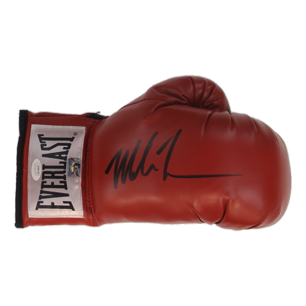 Mike Tyson Signed Everlast Boxing Glove (JSA & Tyson) at PristineAuction.com Mike Tyson Signed Everlast Boxing Glove (JSA & Tyson) at PristineAuction.com