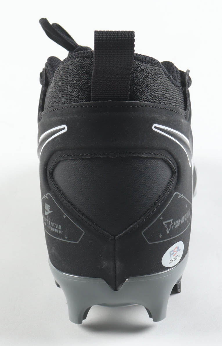 Jerome Bettis Signed Nike Cleat Inscribed "Bus" (PSA) at PristineAuction.com Jerome Bettis Signed Nike Cleat Inscribed "Bus" (PSA) at PristineAuction.com