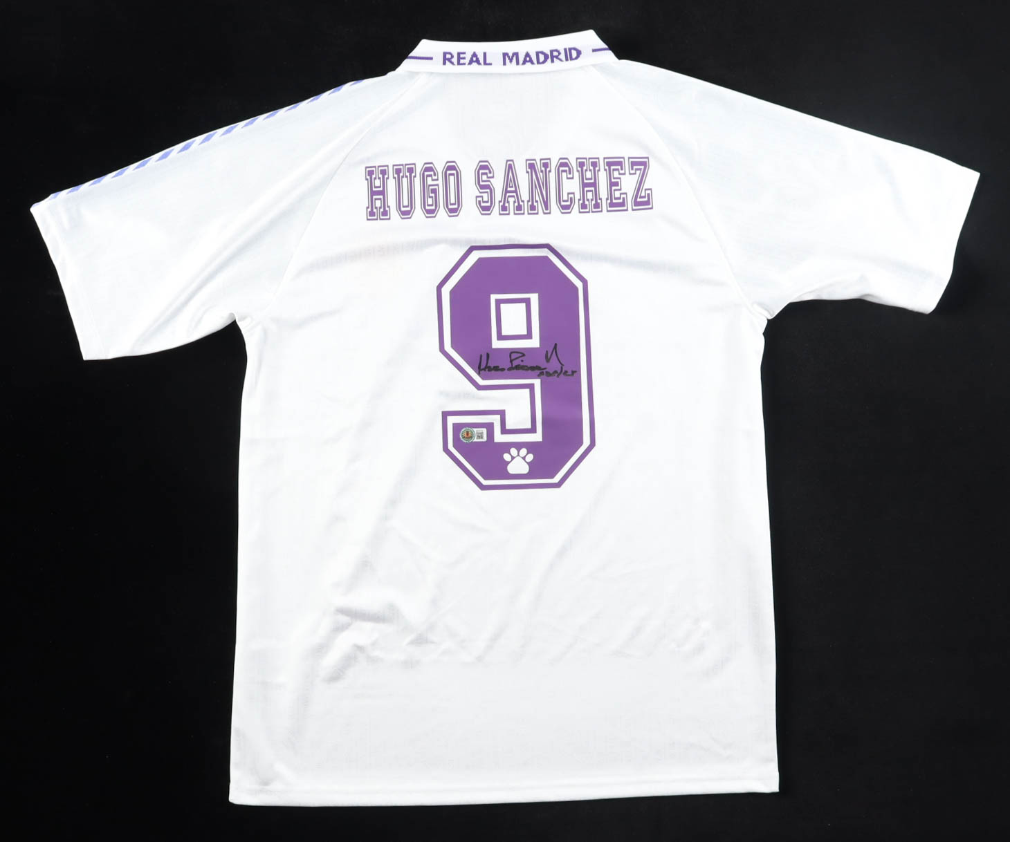 Hugo Sanchez Signed Real Madrid Kelme Authentic Jersey Inscribed "Sep/25" (Beckett) at PristineAuction.com Hugo Sanchez Signed Real Madrid Kelme Authentic Jersey Inscribed "Sep/25" (Beckett) at PristineAuction.com