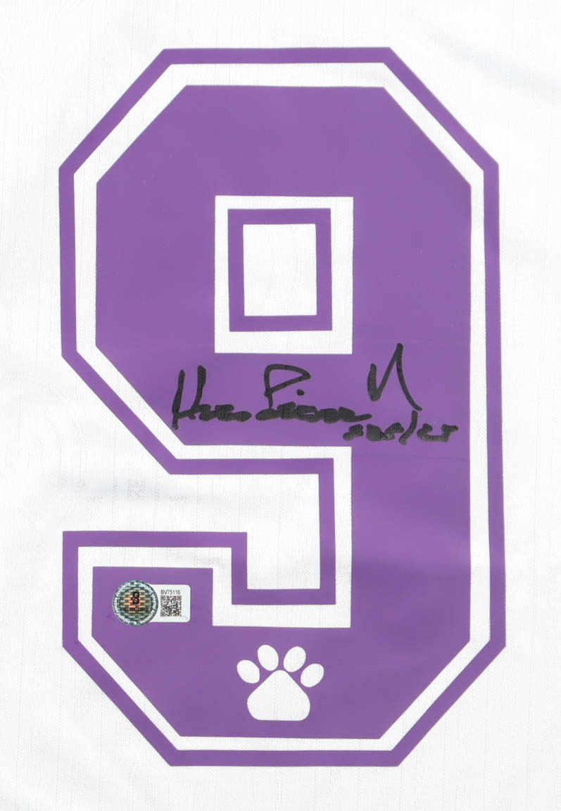 Hugo Sanchez Signed Real Madrid Kelme Authentic Jersey Inscribed "Sep/25" (Beckett) at PristineAuction.com Hugo Sanchez Signed Real Madrid Kelme Authentic Jersey Inscribed "Sep/25" (Beckett) at PristineAuction.com