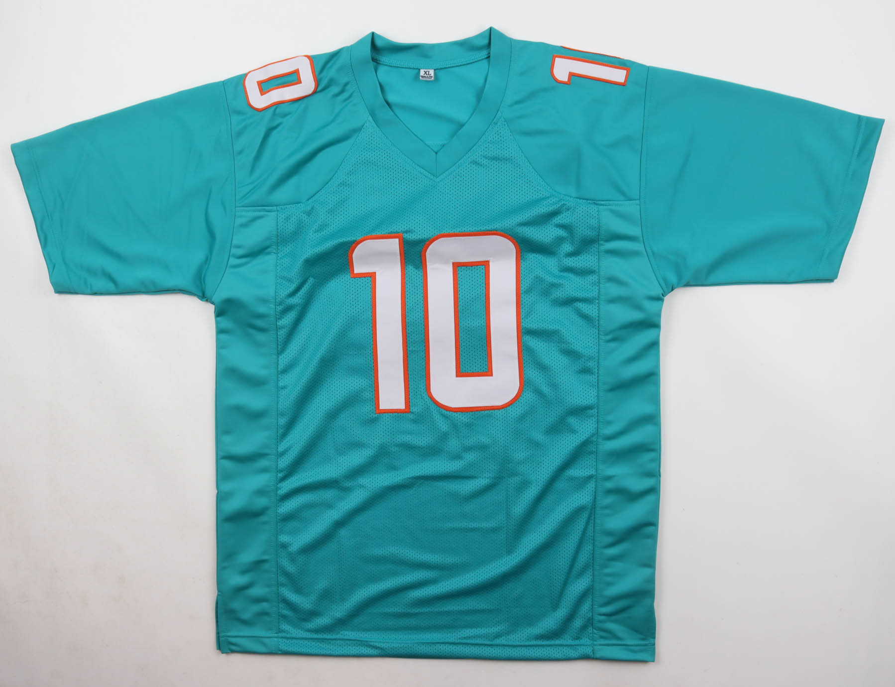 Tyreek Hill Signed Jersey (Beckett) at PristineAuction.com Tyreek Hill Signed Jersey (Beckett) at PristineAuction.com