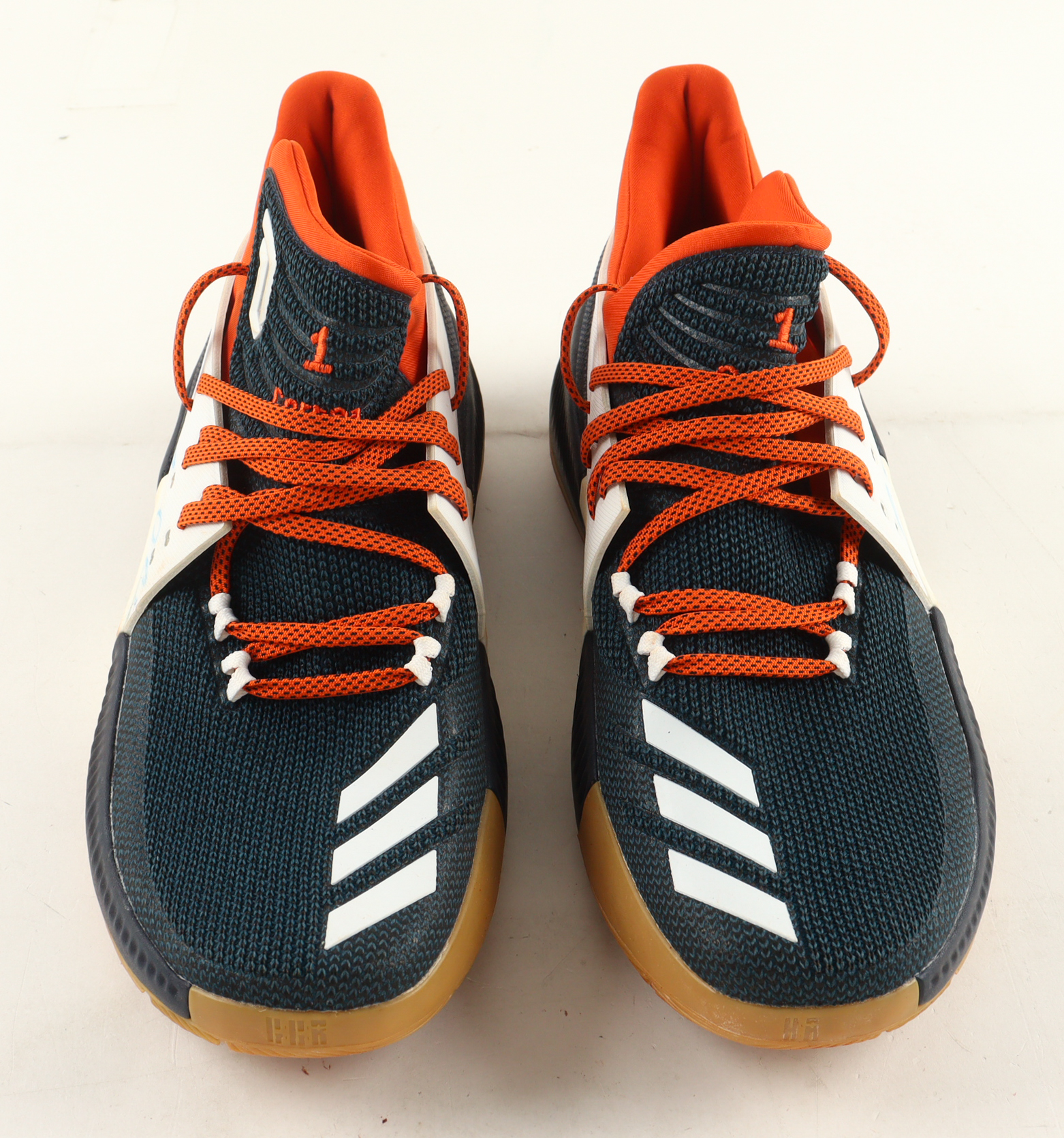 Carlos Correa Signed Game-Used Pair of Adidas Shoes (Fanatics) at PristineAuction.com Carlos Correa Signed Game-Used Pair of Adidas Shoes (Fanatics) at PristineAuction.com