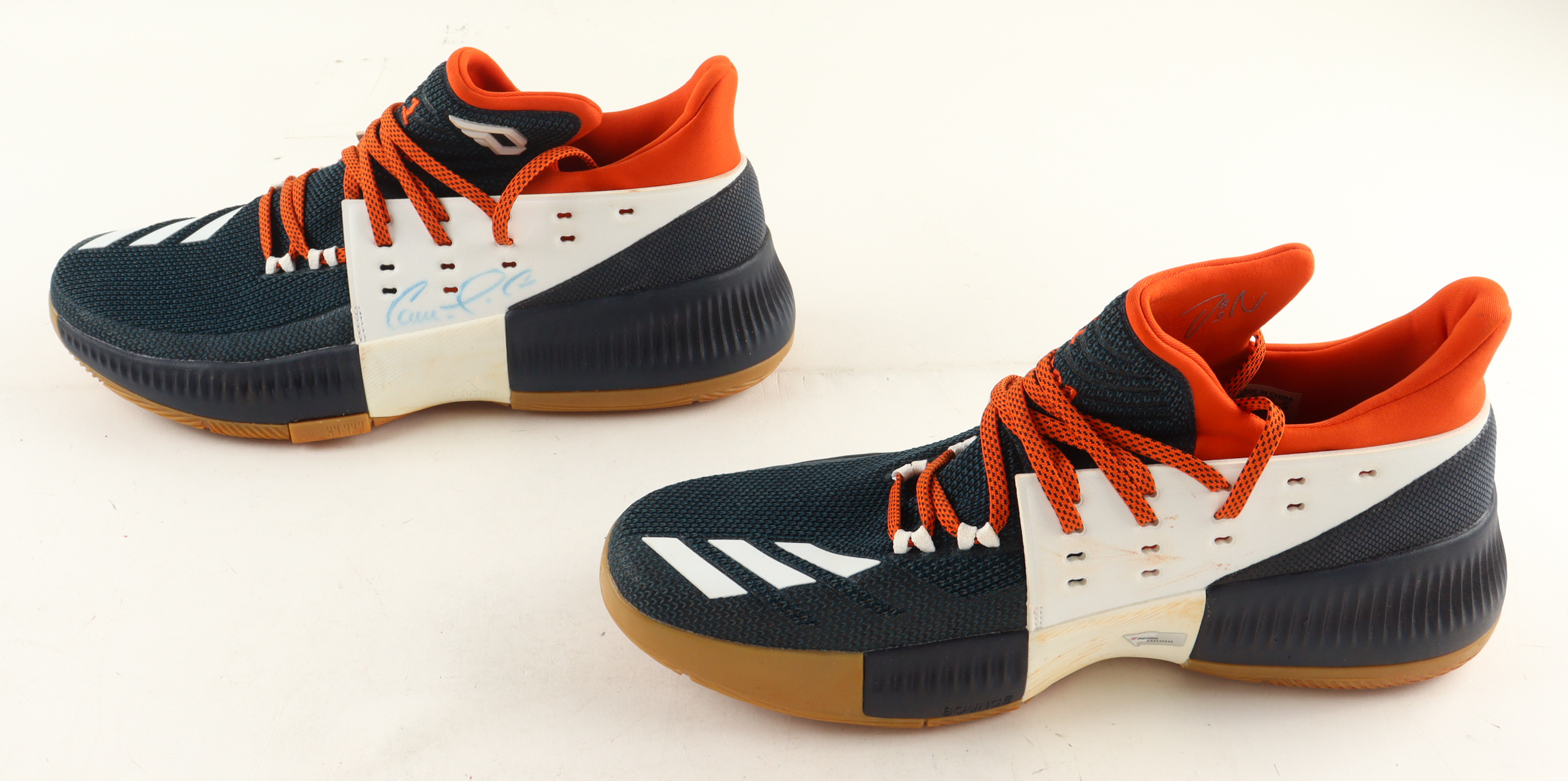 Carlos Correa Signed Game-Used Pair of Adidas Shoes (Fanatics) at PristineAuction.com Carlos Correa Signed Game-Used Pair of Adidas Shoes (Fanatics) at PristineAuction.com