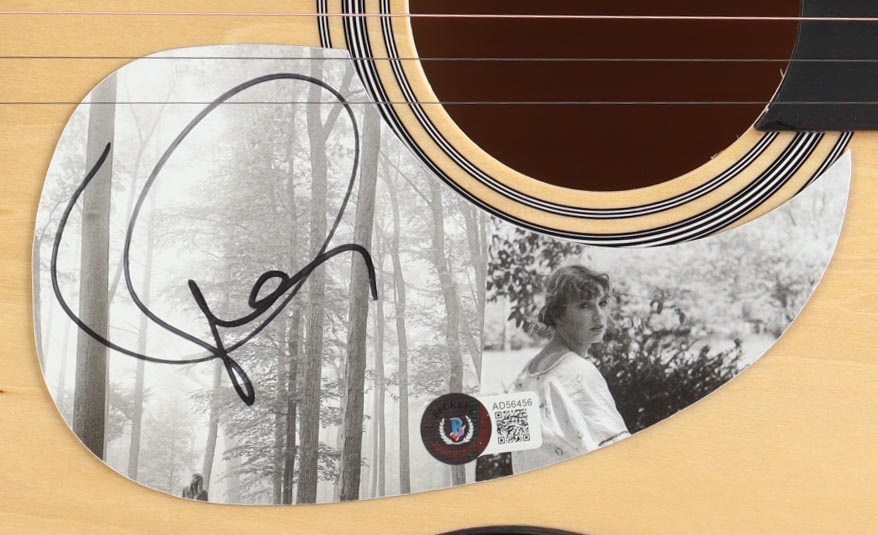 Taylor Swift Signed Guitar Custom Insert Pickguard (Beckett) at PristineAuction.com Taylor Swift Signed Guitar Custom Insert Pickguard (Beckett) at PristineAuction.com