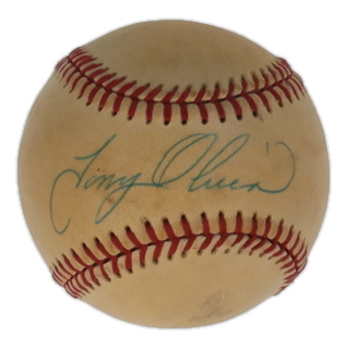 Tony Oliva Signed OAL Baseball (JSA) at PristineAuction.com Tony Oliva Signed OAL Baseball (JSA) at PristineAuction.com