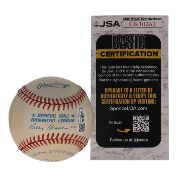 Dave Winfield Signed OAL Baseball (JSA) at PristineAuction.com Dave Winfield Signed OAL Baseball (JSA) at PristineAuction.com