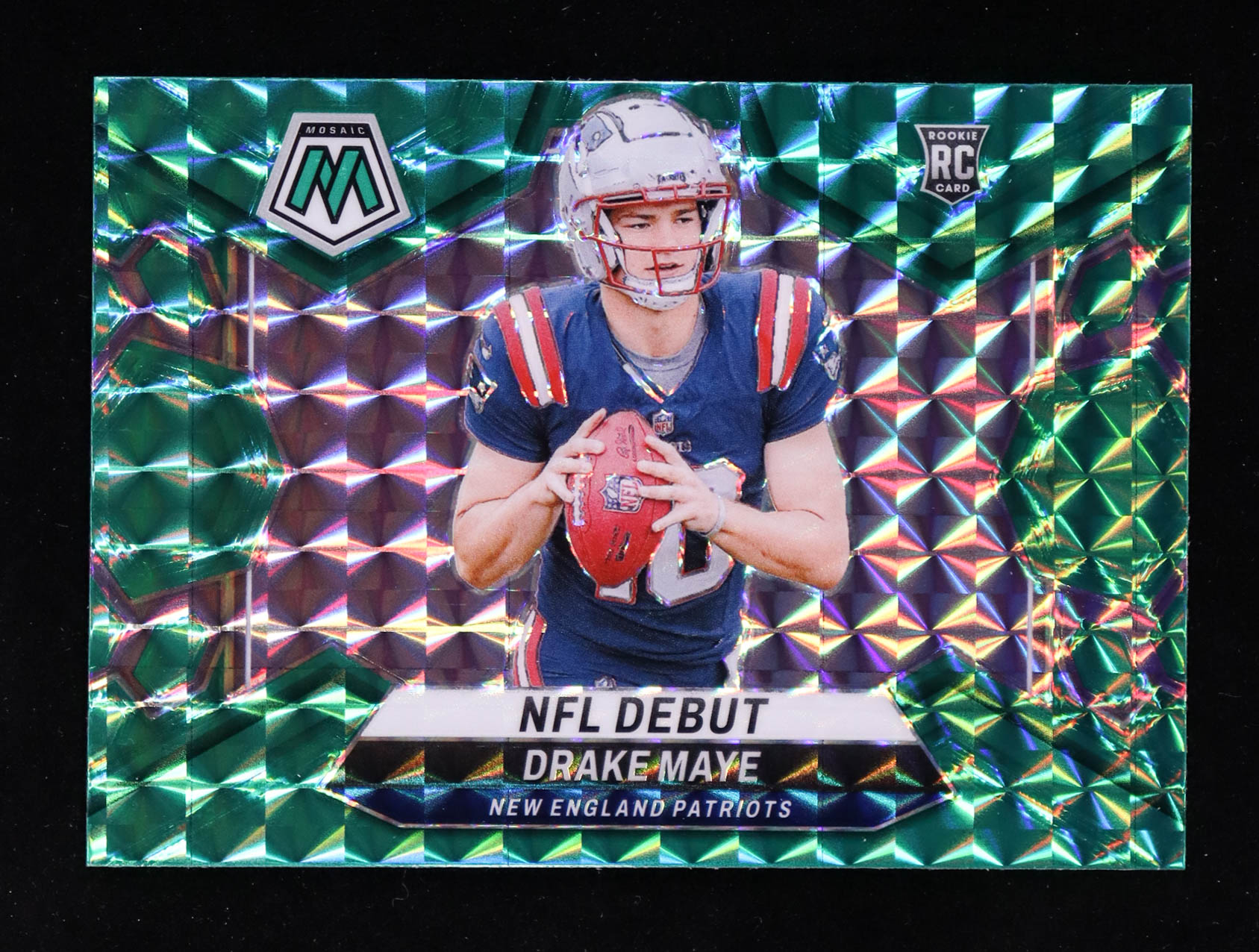 Drake Maye 2024 Panini Mosaic Mosaic Green #273 DEB RC at PristineAuction.com Drake Maye 2024 Panini Mosaic Mosaic Green #273 DEB RC at PristineAuction.com