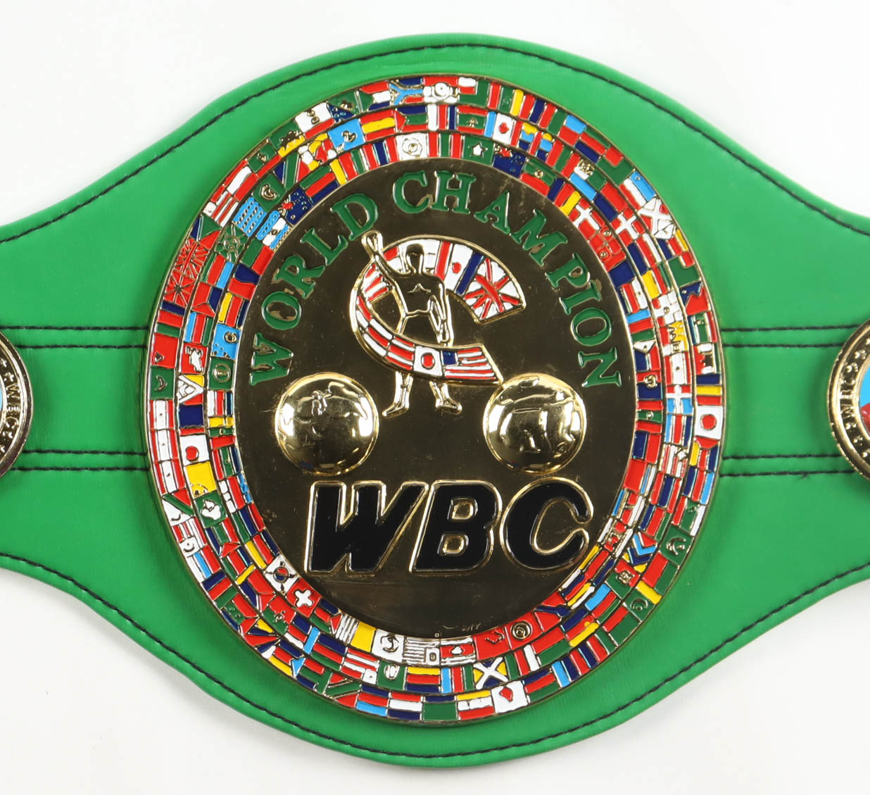 Oscar De La Hoya Signed WBC Championship Belt (Beckett) at PristineAuction.com Oscar De La Hoya Signed WBC Championship Belt (Beckett) at PristineAuction.com