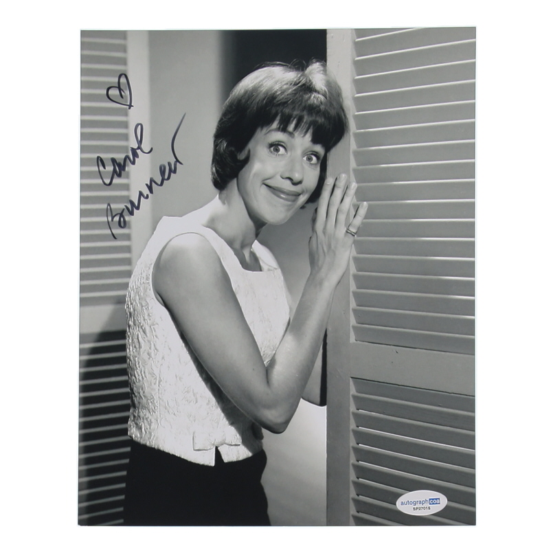 Carol Burnett Signed 8x10 Photo (ACOA) at PristineAuction.com Carol Burnett Signed 8x10 Photo (ACOA) at PristineAuction.com