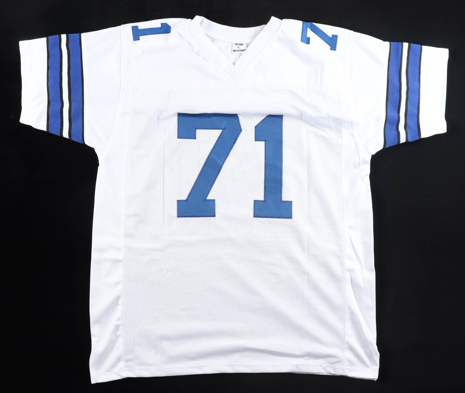 La'el Collins Signed Jersey (Gameday) at PristineAuction.com La'el Collins Signed Jersey (Gameday) at PristineAuction.com