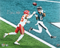 DeVonta Smith Signed Eagles 16x20 Photo (Fanatics) at PristineAuction.com